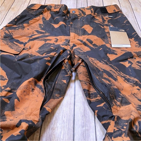 The North Face Men’s Freedom Snow Pants Short Length - Picture 4 of 9